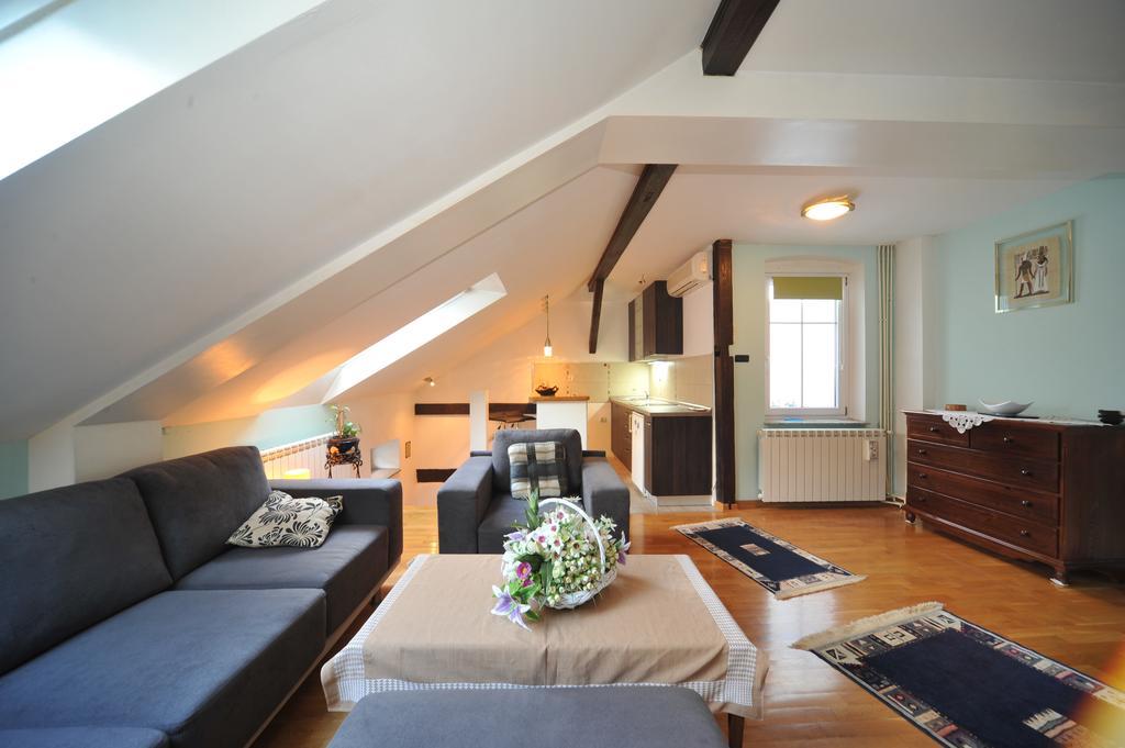 Apartment Resavska Belgrade Bilik gambar