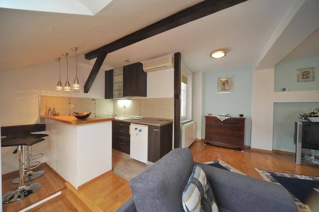 Apartment Resavska Belgrade Bilik gambar